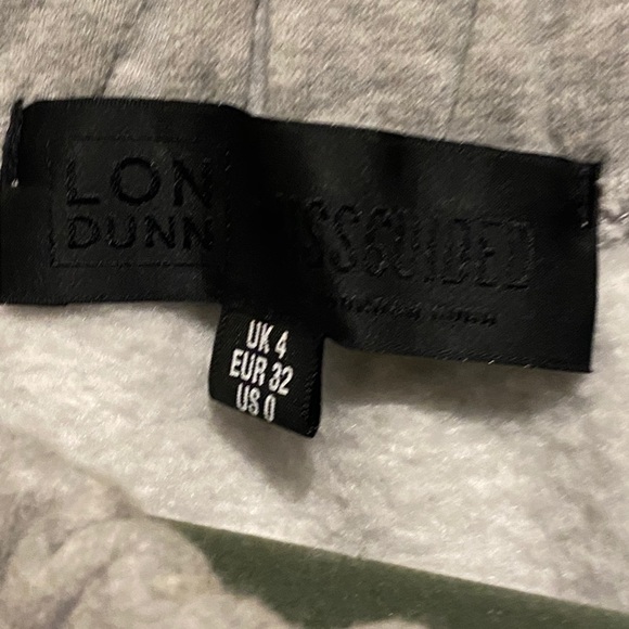 Misguided shoulder hugging crop crew - Picture 3 of 5